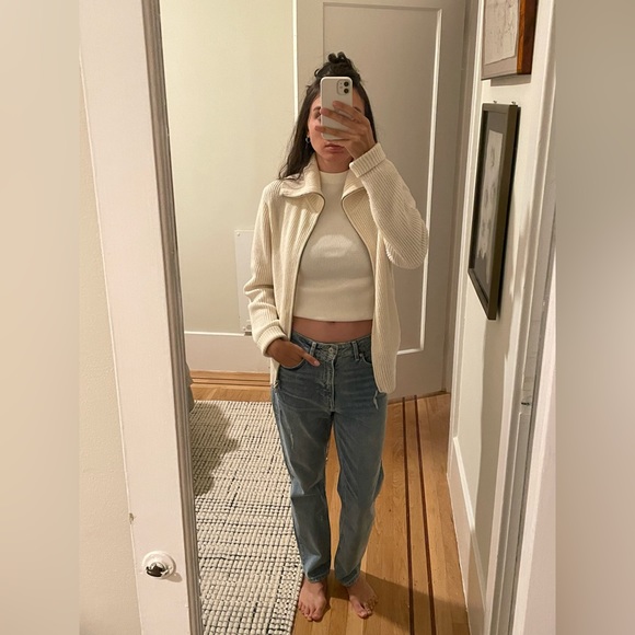 Hi I'm Amelia :-) - Picture 7 of 8